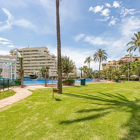 Benalbeach Sunny With Sea Views